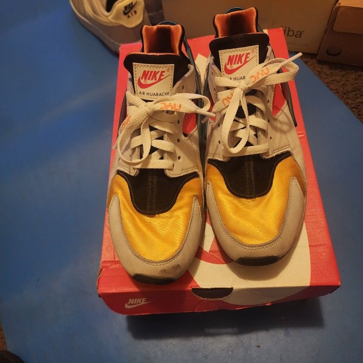 Nike Air Huarache Size 10 Excellent Condition Just Need Wiping Now Been Packed With Original Box