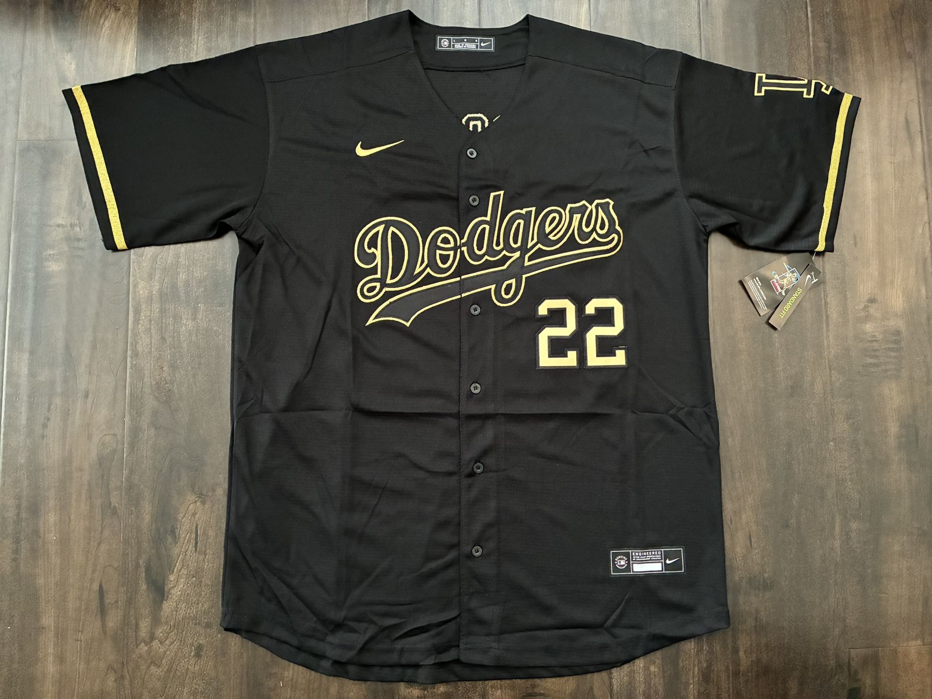 New Los Angeles Dodgers Clayton Kershaw Jersey Black & Gold / Robinson 42/Freeman 5/Ohtani 17/Yamamoto 18/Hernandez 8/Betts 50/ Kershaw 22 / S-3XL