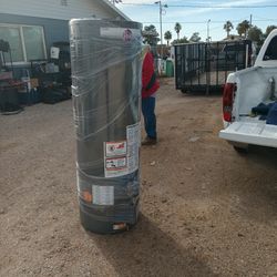 GAS WATER HEATER 
