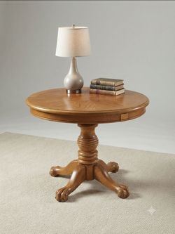 🚨 MUST GO TODAY: Vintage Solid Wood Pedestal Table 🚨