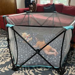 Regalo Pack And Play Playpen 