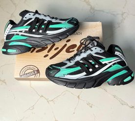 Pharrell Williams X Adidas Adistar Jellyfish.