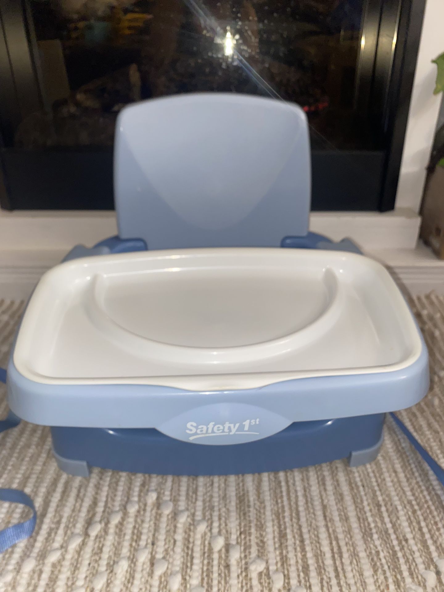 Brand New Safety 1st Baby Fold Up Booster Seat 