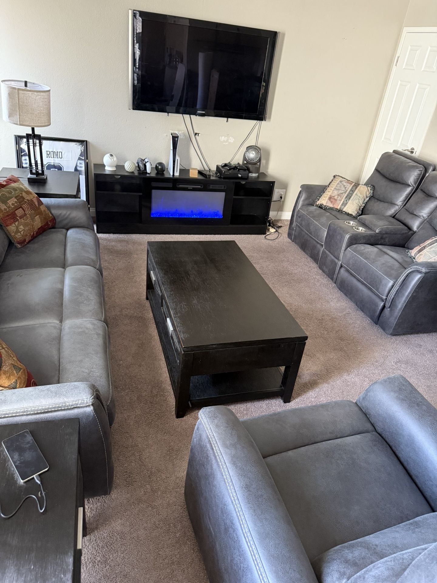 Living Room, Set Sofa, Loveseat Recliner, coffee table, and end tables