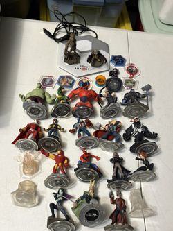 Sony PlayStation 3 Disney Infinity 2.0 Figures and stand