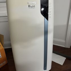 De'Longhi  Portable Air Conditioner, Dehumidifier, 14000 BTU + UV CARE, White