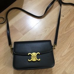 Black Purse 