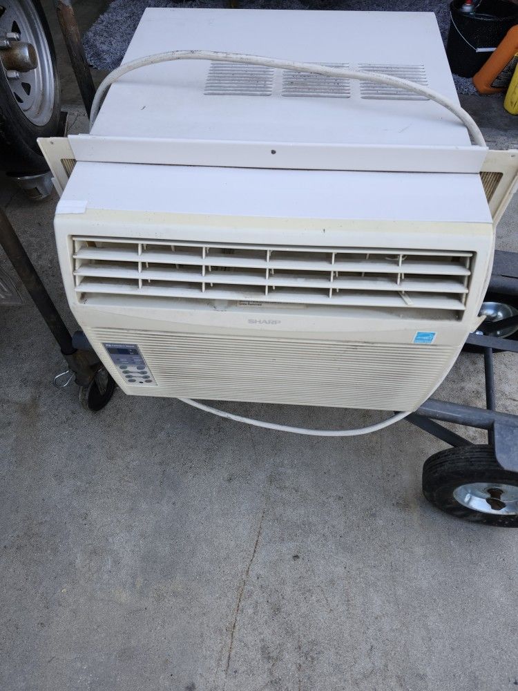 Window Air Conditioner 12,000 BTU