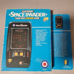 Vintage Space Invader Game In Box 1980