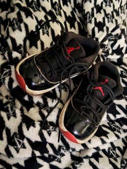 Air Jordan 11 Bred Low-Top Sneakers