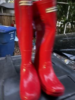 Exotic Identity, Red Boots