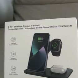 30W LED Fast Wireless Charger Stand 3 in 1 Foldable Charging Station for IPhone, Apple Watch&Airpods