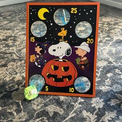 Peanuts Halloween Bean Bag Toss Game