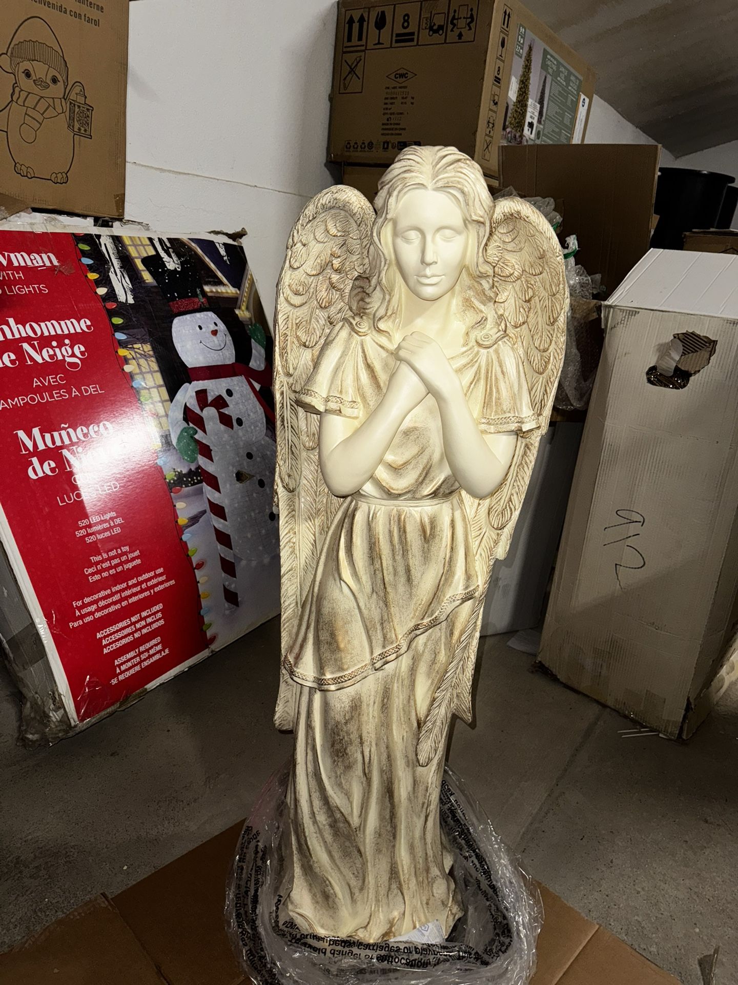 Angel Statue 