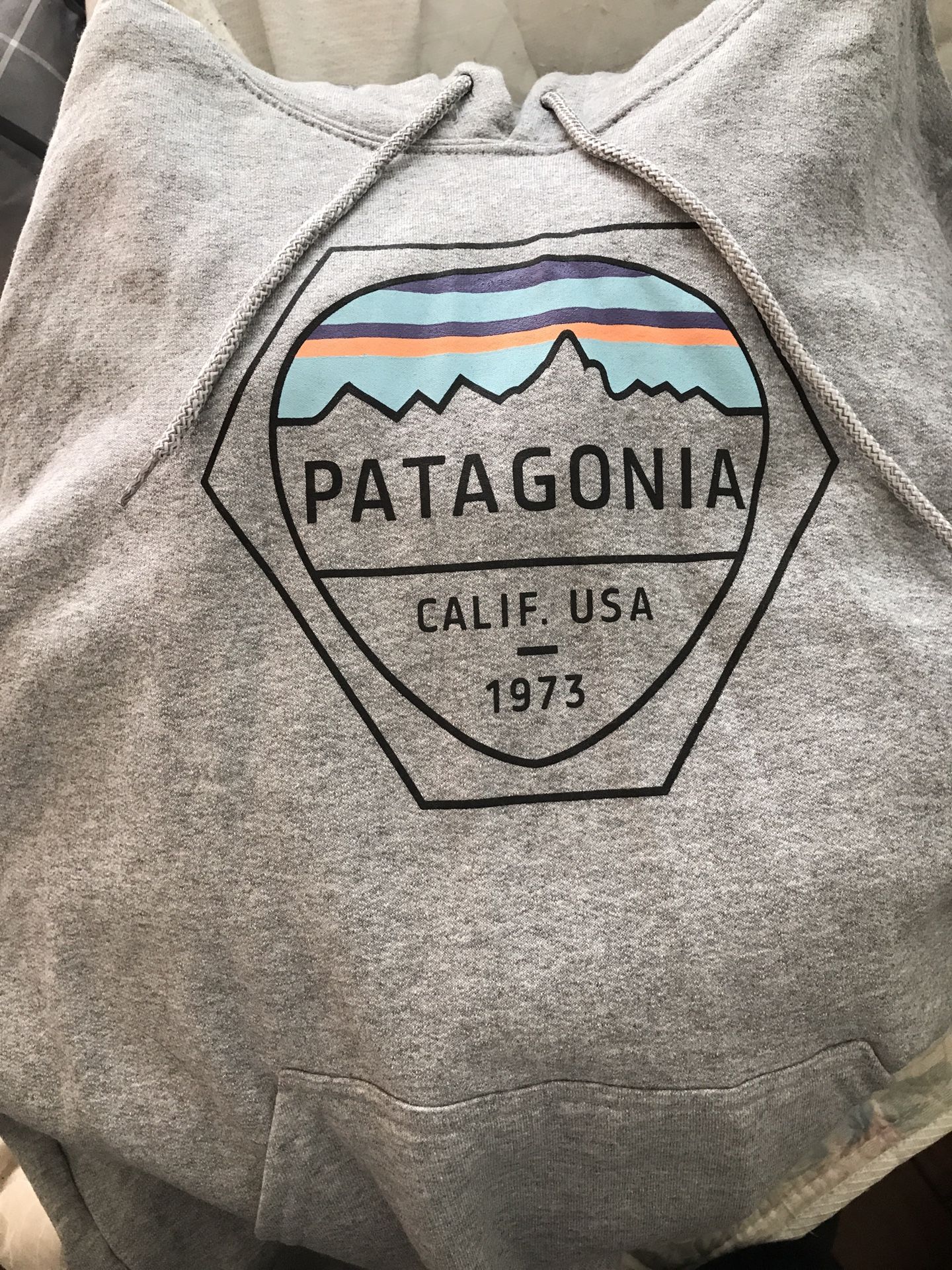 Patagonia sweater size schmedium