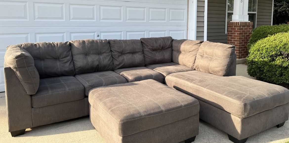 Beautiful Sectional Couch!😍