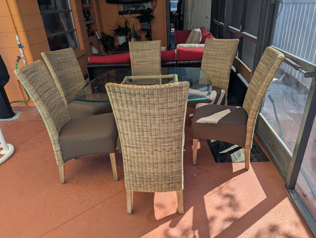  Rattan Caribbean Dining Table 