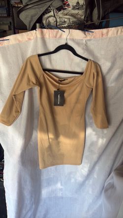 Off shoulder tan mini dress size 6 pretty little thing