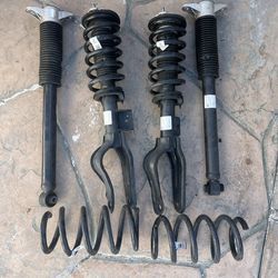 2024 Tesla Model Y Performance - OEM suspension