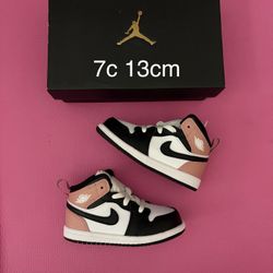 Toddler girl jordan 1 mid shoes new 7c