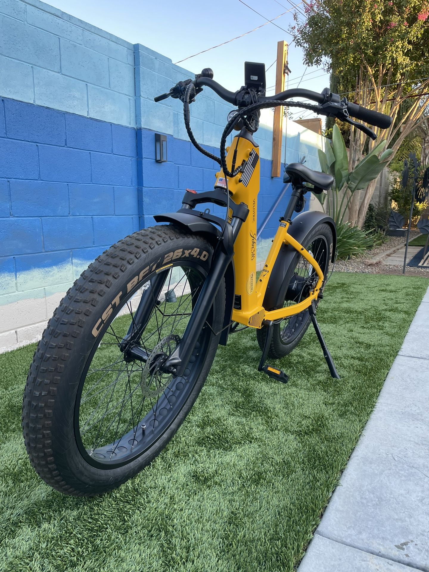 Velotric Nomad 1 E Bike