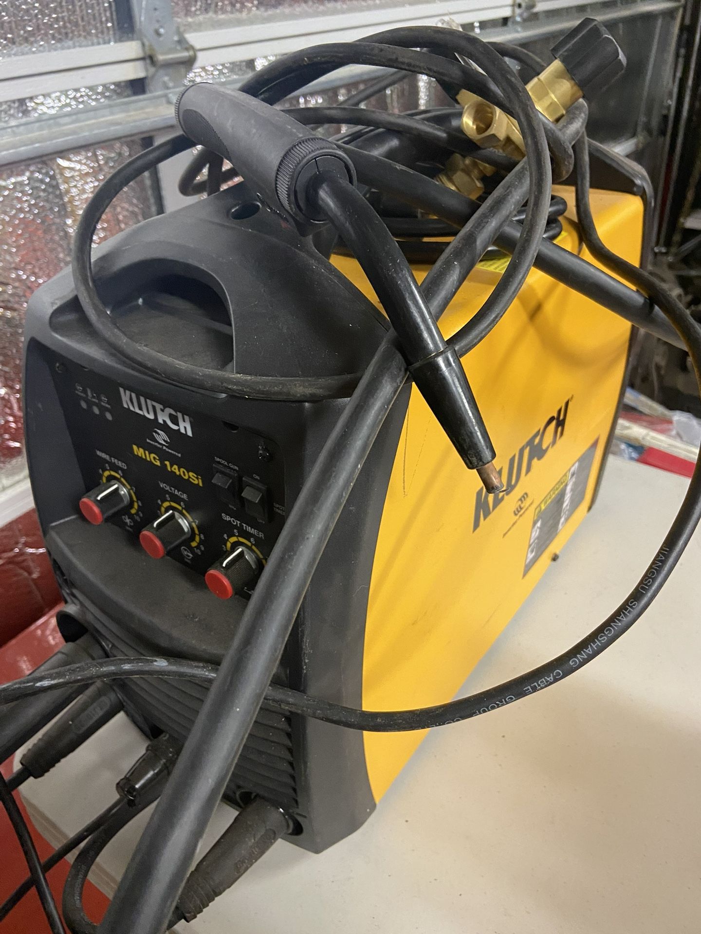 **Klutch Mig/Flux-core Welder**