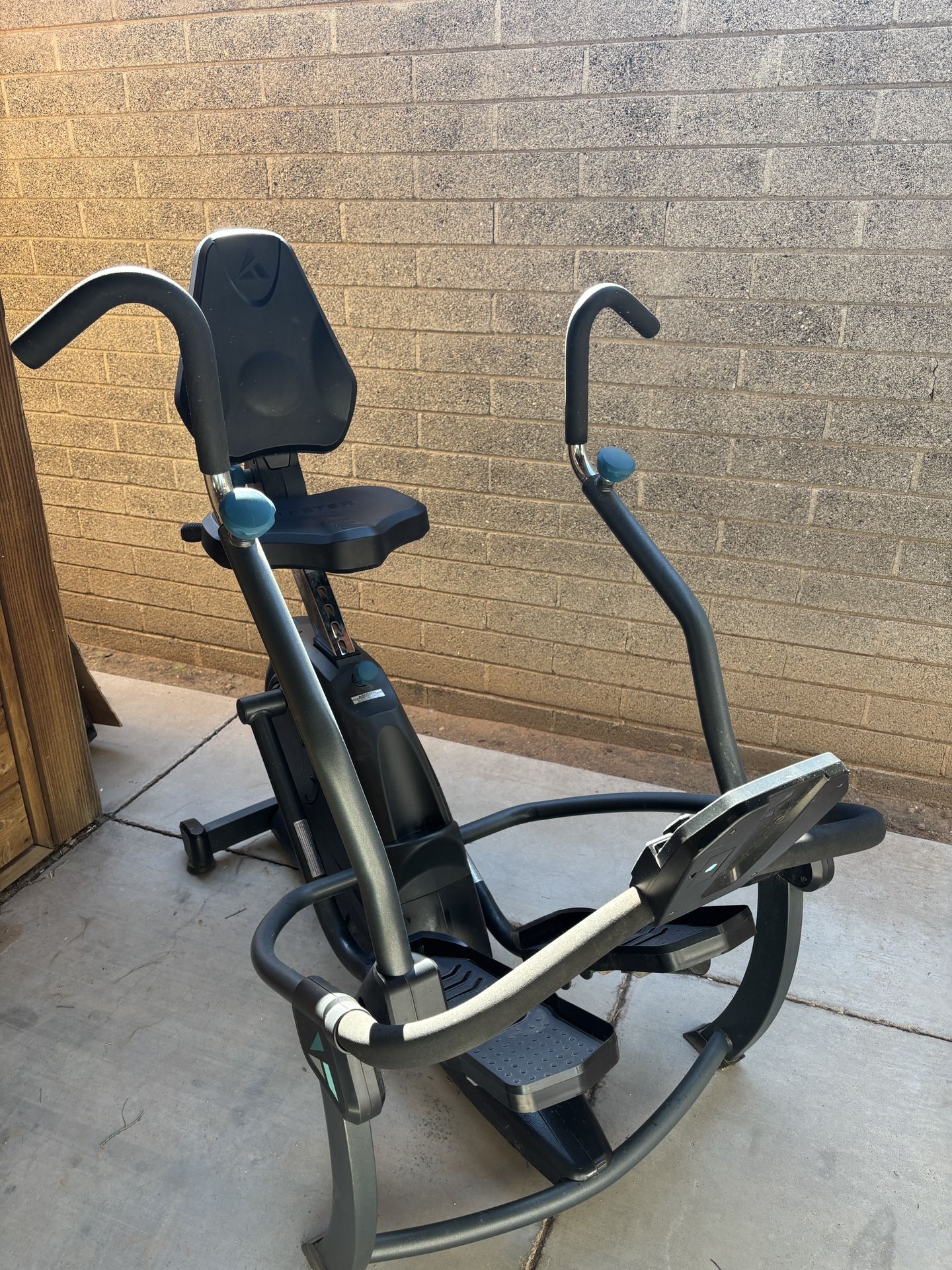 Teeter FreeStep LT3 No Impact Recumbent Trainer