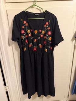 Brand new  from Bloomchic dress Size 14-16 Womens made of polyester and spandex
