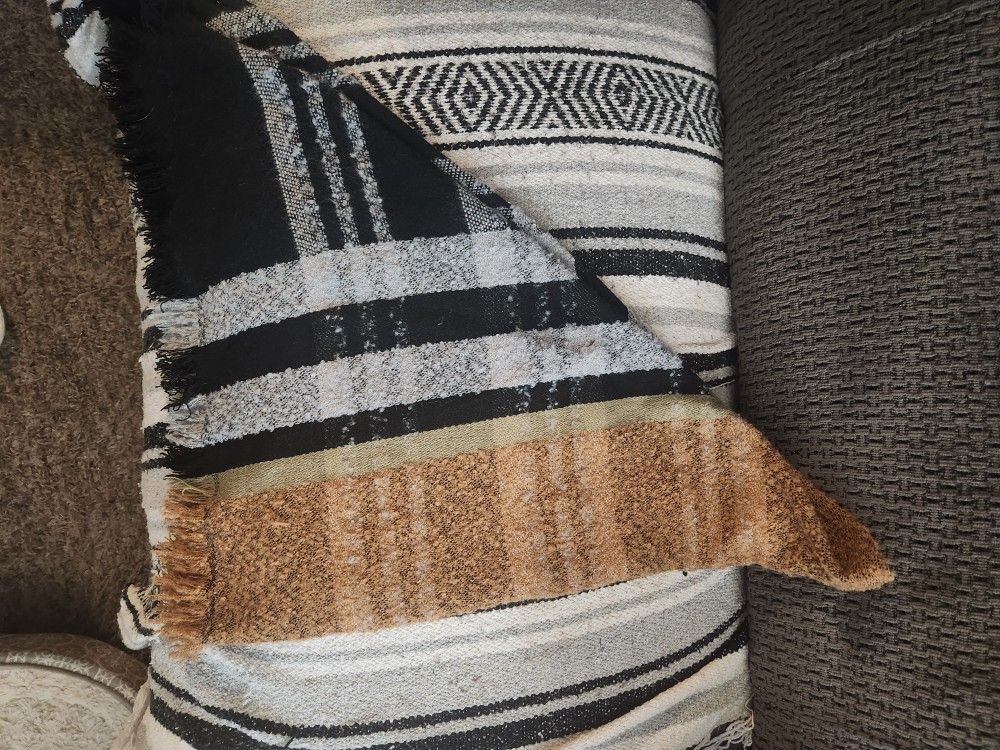 Women's Shawl