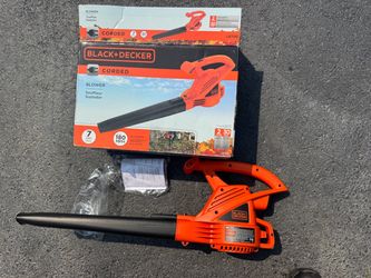 New In Box Black & Decker Corded Handheld Blower 220CFM. New !!