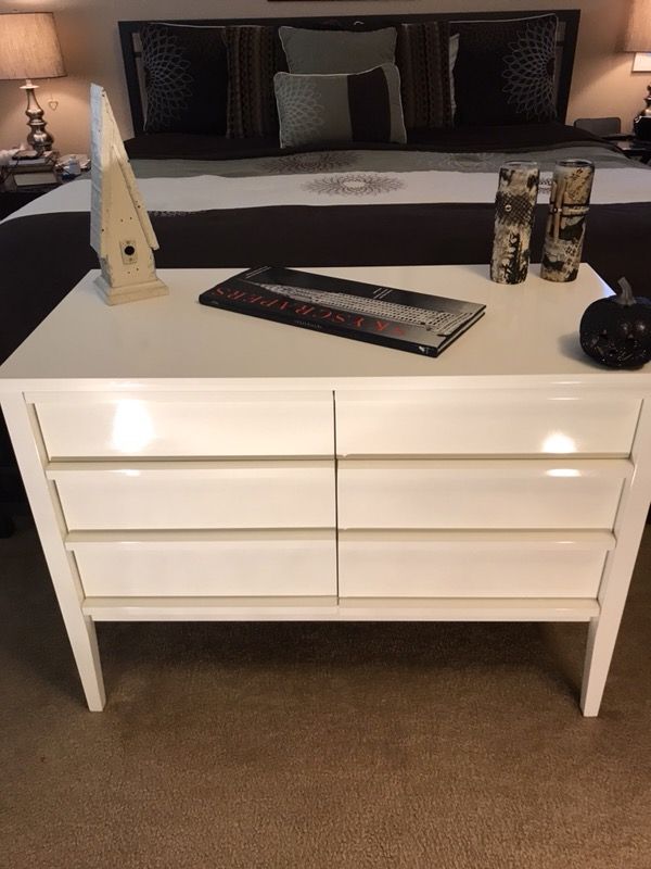 Crate and Barrel “Spotlight” Collection White Credenza - EXCELLENT CONDITION!!!