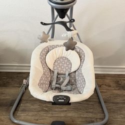 Baby Graco Swing