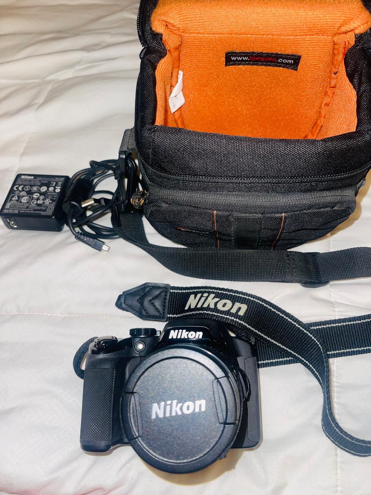 NIKON CAMERA **