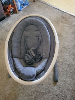 Maxi_cosi  Smart  baby swing with  music,  5 speed