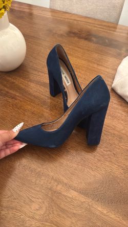 $5 STEVE MADDEN BLUE HEEL