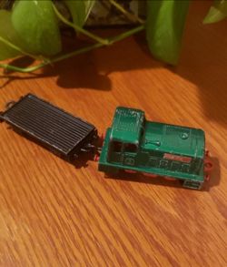 Vtg 70s Matchbox Green Toy Train Engine and Black Flatbed Car, Stamped Lesney