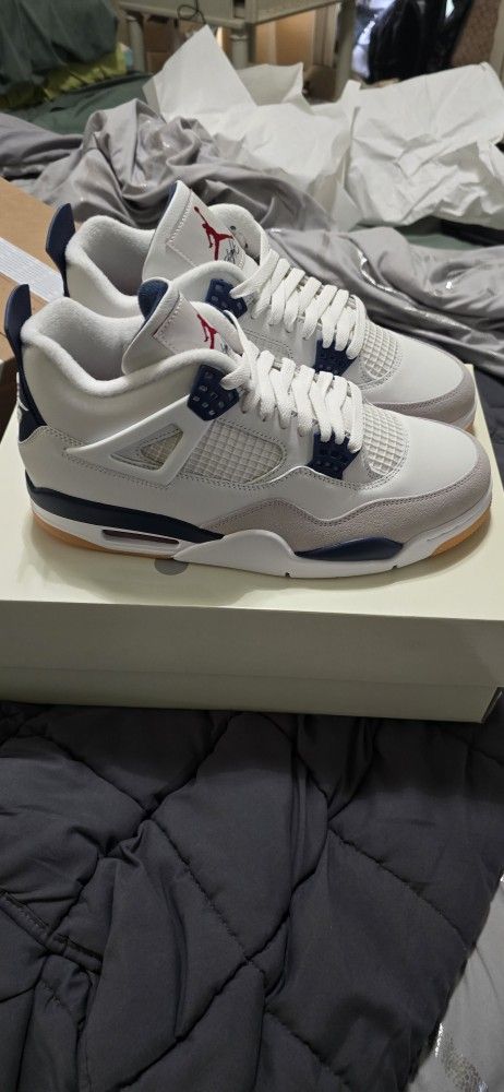 Air Jordan 4 Retro SP "NAVY" 2025 - Size 10.5