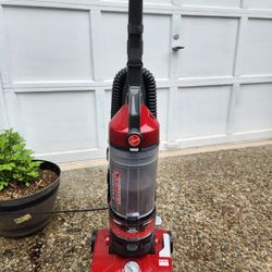 Hoover Wind Tunnel Vacuum