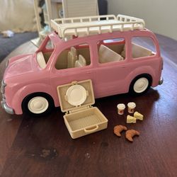 Calico Critters Family Picnic Van