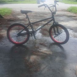 Moongoose Kids Bmx Bike 3.0 With Front And Rear Pegs