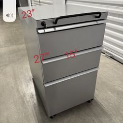 Knoll®️3 Drawers Metal Rolling Files Cabinet / Pedestal With Key