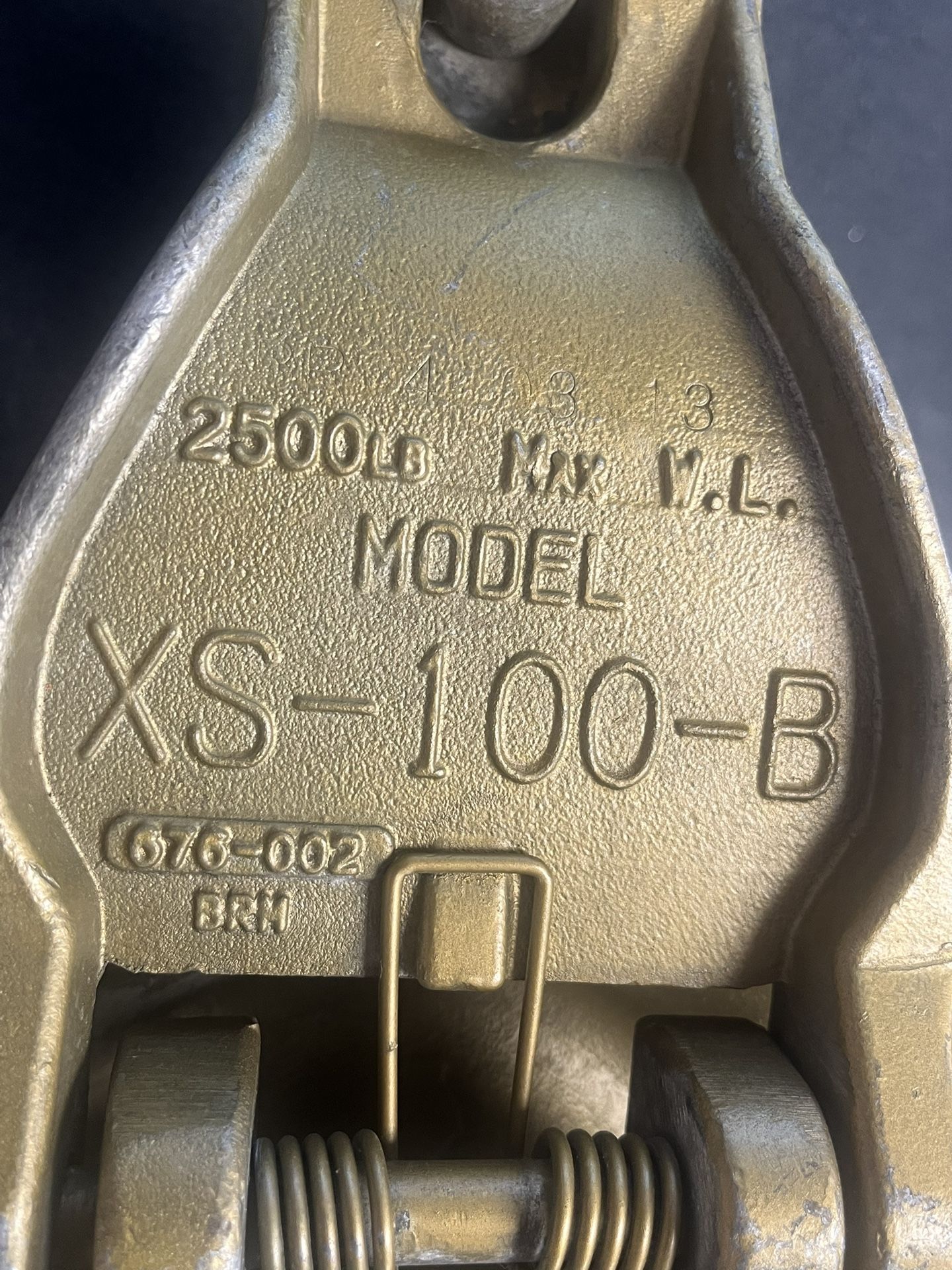 Sherman & Reilly XS-100-B Universal Stringing Block Pulley