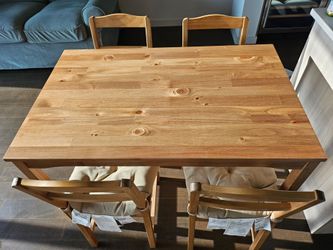 IKEA HÄGERNÄS Table and Chairs like new