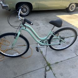 Huffy, Parkside women’s beach cruiser 26 inch wheels seven speed