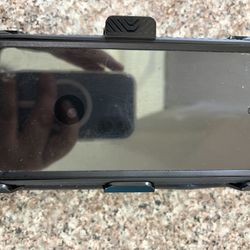 Mint Condition Google Pixel Eight Phone With Otterbox Case