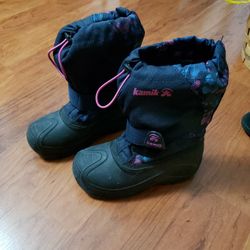 Kamik Size 12 Snow Boot