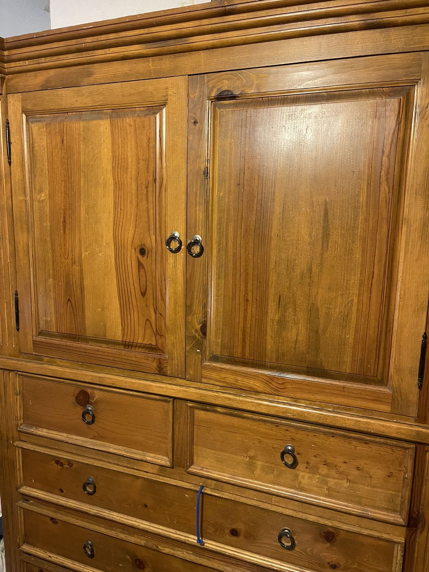 Armoire