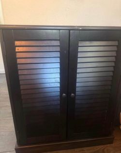 Shoe cabinet like new cappuccino