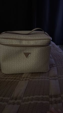 Guess make up bag