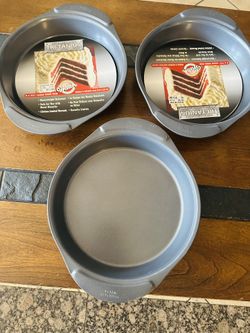 3 NEW PIECES TRI- TANIUM ROUND CAKE PAN MOLDES TRES NUEVOS